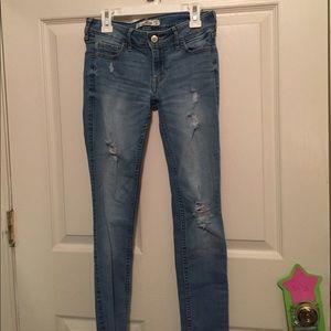 HOLLISTER JEAN BUNDLE