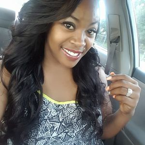 Meet your Posher, Olivia