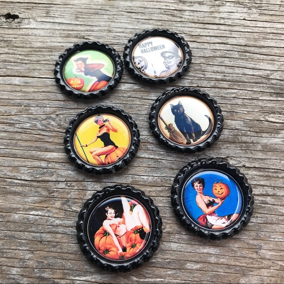 Halloween Vintage Witch Pinup Girl Brooch Set🕷🍂 - Picture 3 of 3
