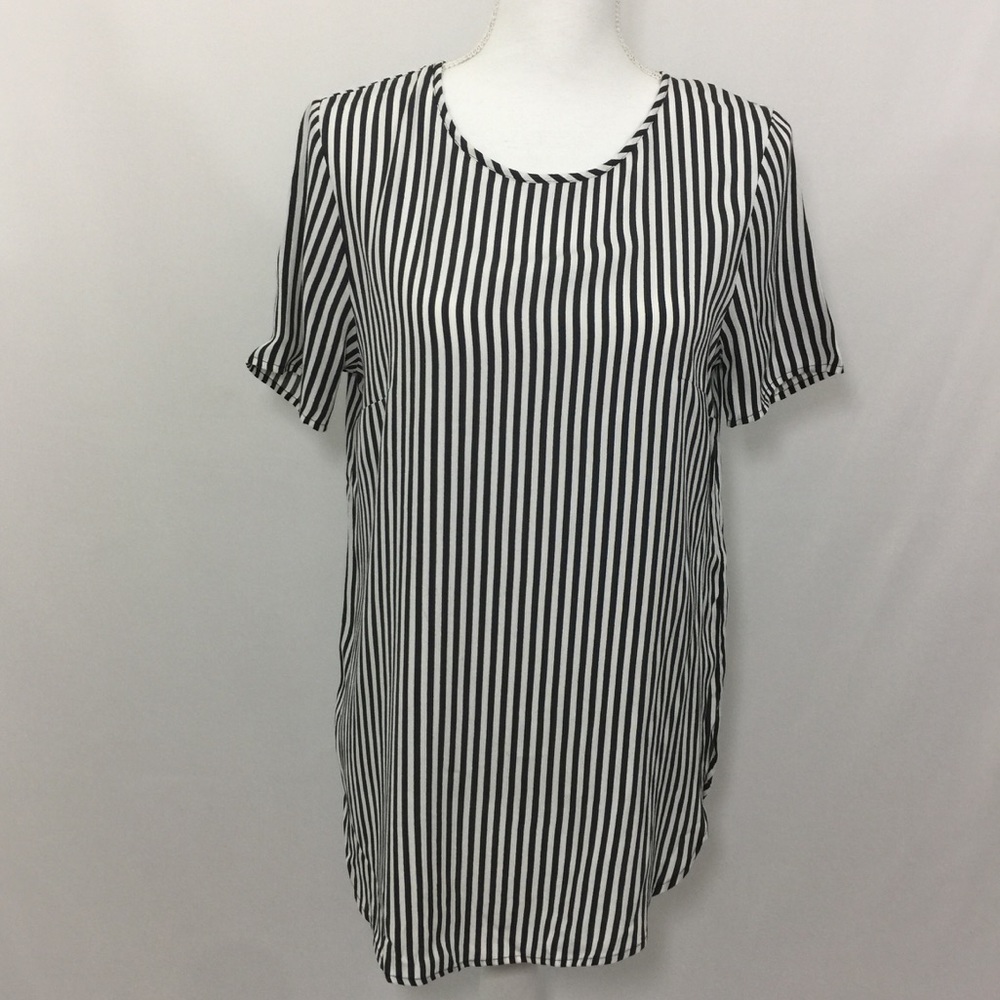 H&M Vertical Striped Keyhole-back Top
