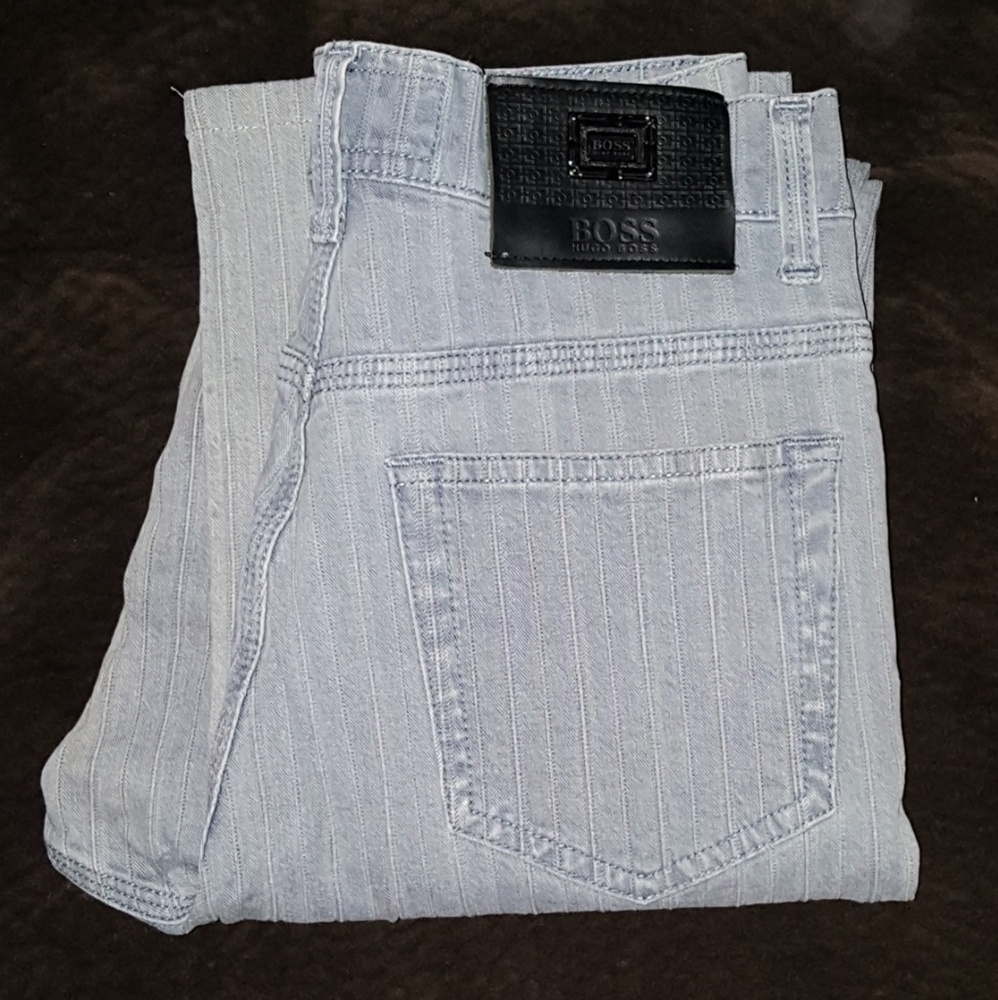 Hugo Boss Jeans, "30x34" See Measurements Below!!