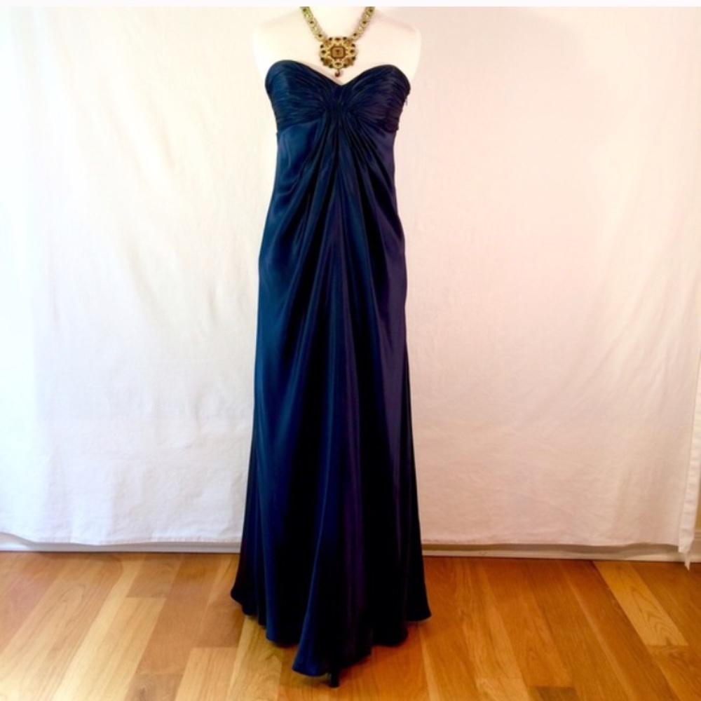 Laundry by shelli segal navy silk gown