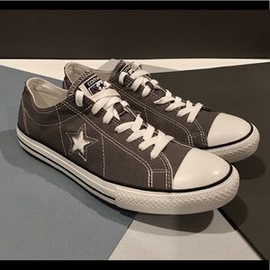 Converse One Star Gray Sneakers