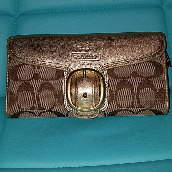 Coach Handbags - NWOT Coach Wallet & Matching Checkbook Cover