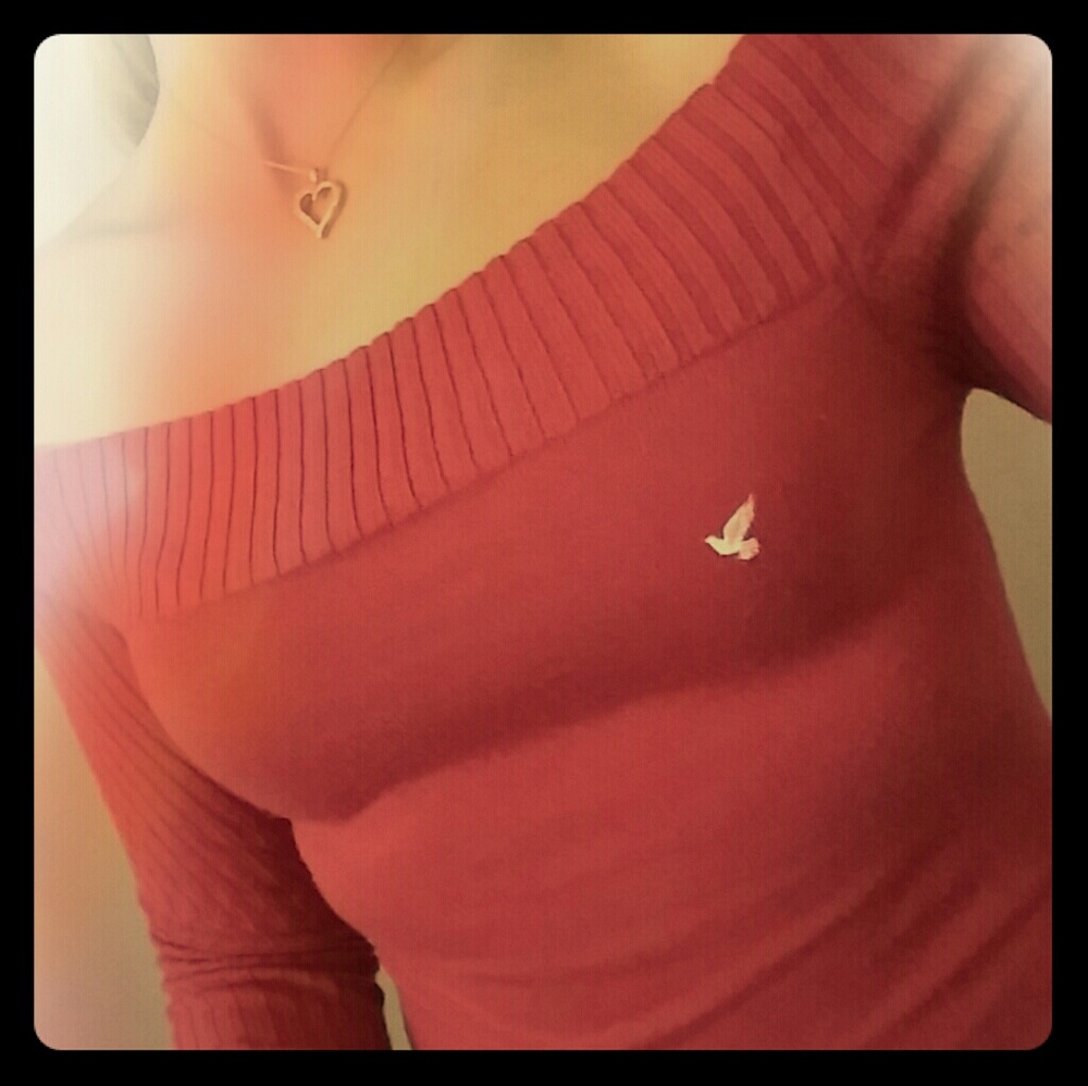 💥PINK OFF THE SHOULDER SWEATER