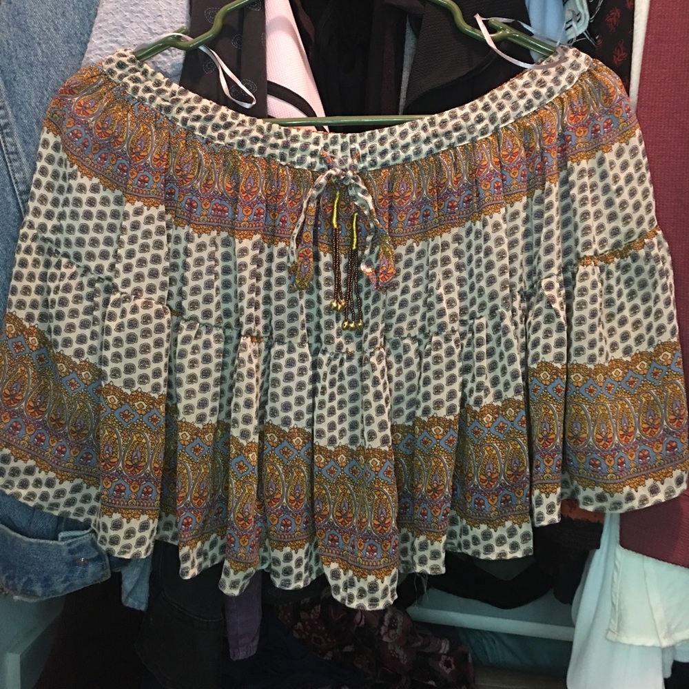 NWOT bohemian mini skirt ✨