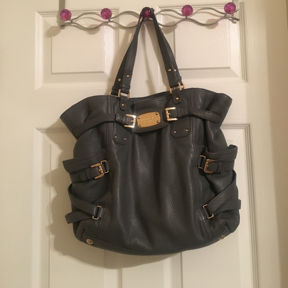 Micheal kors purse