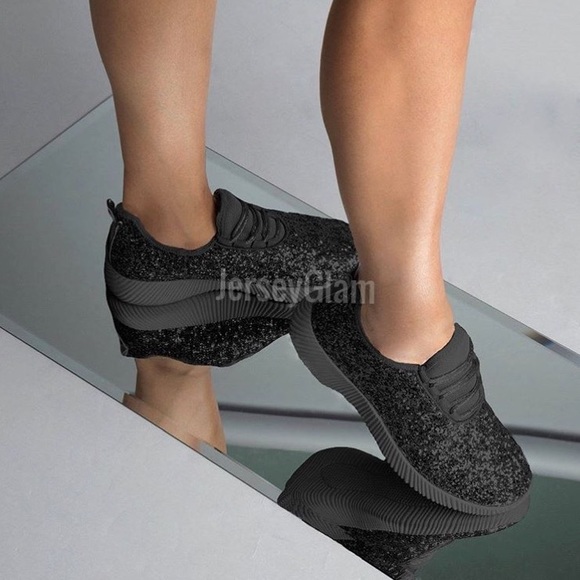 ✨ Like for notification when they arrive ✨ - Picture 4 of 6