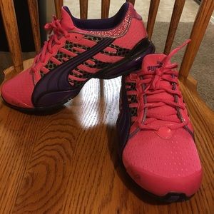 Super cute and flashy puma shoes!