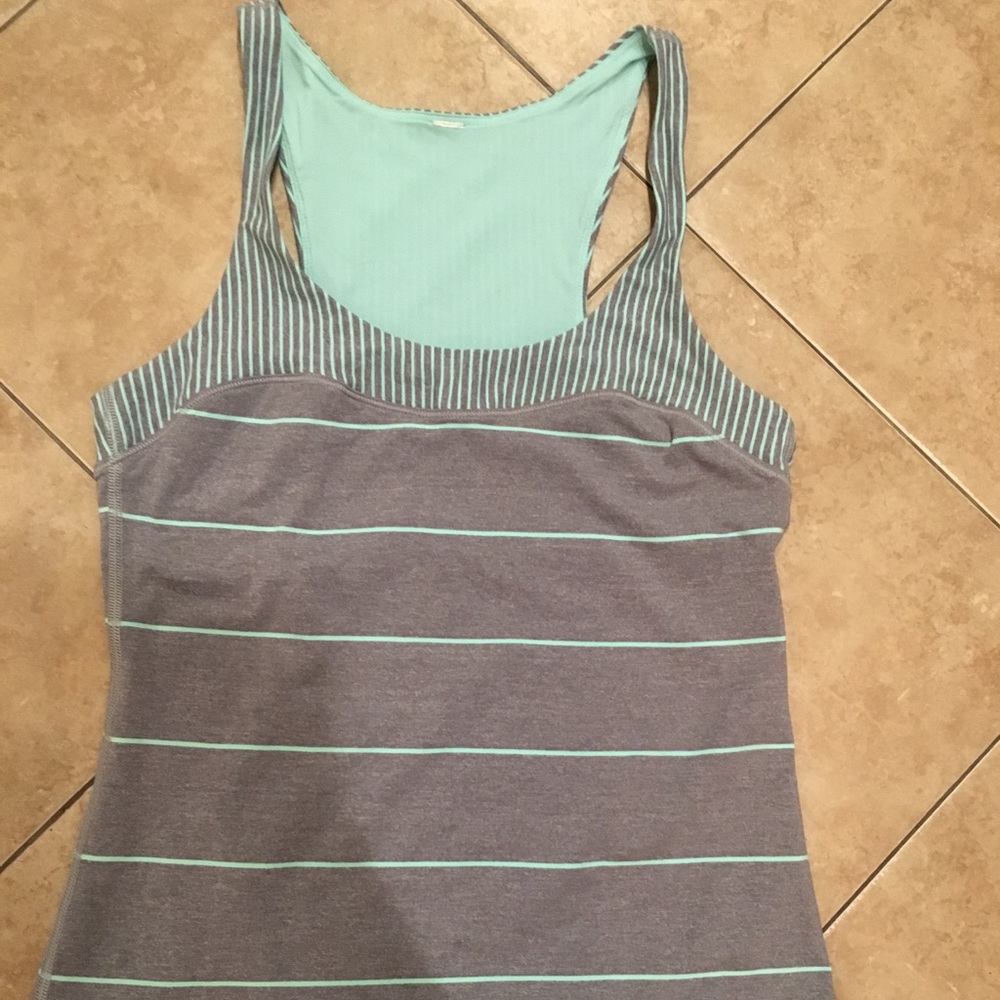 Lululemon tank top size 4