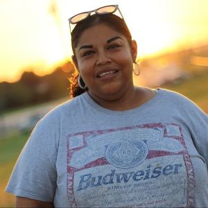 Meet your Posher, Imelda