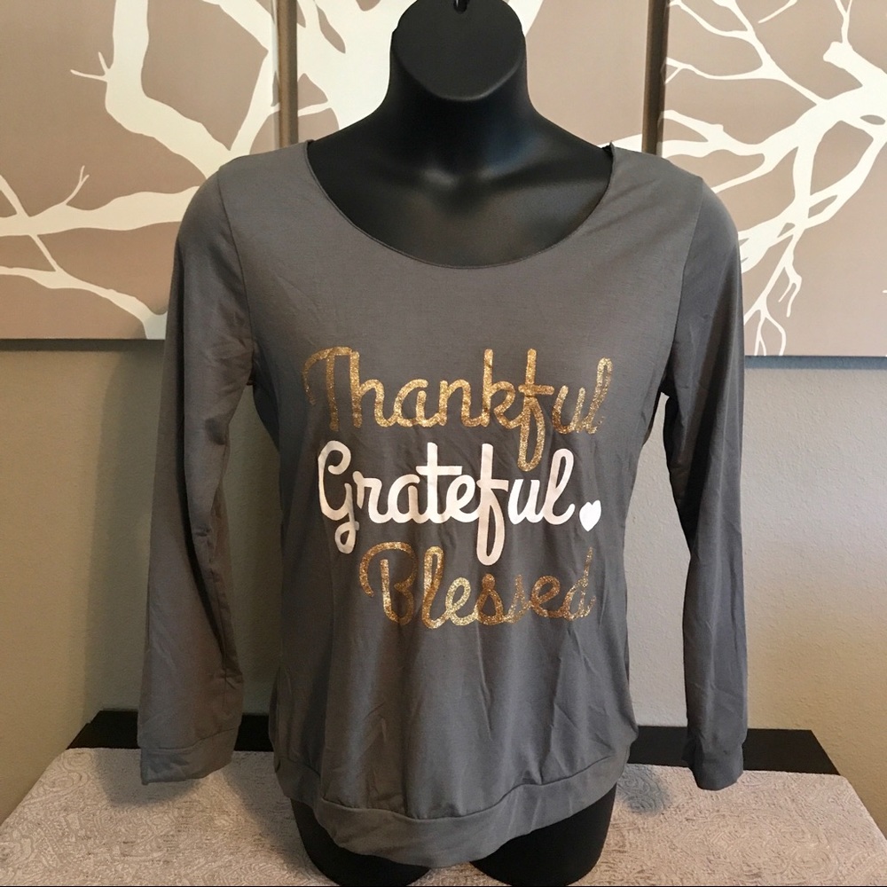 ❤️ NWOT Grateful Thankful Blessed Pullover❤️