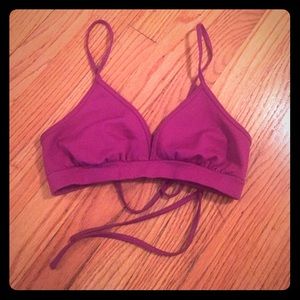 Mika yoga wear Lila top sz M