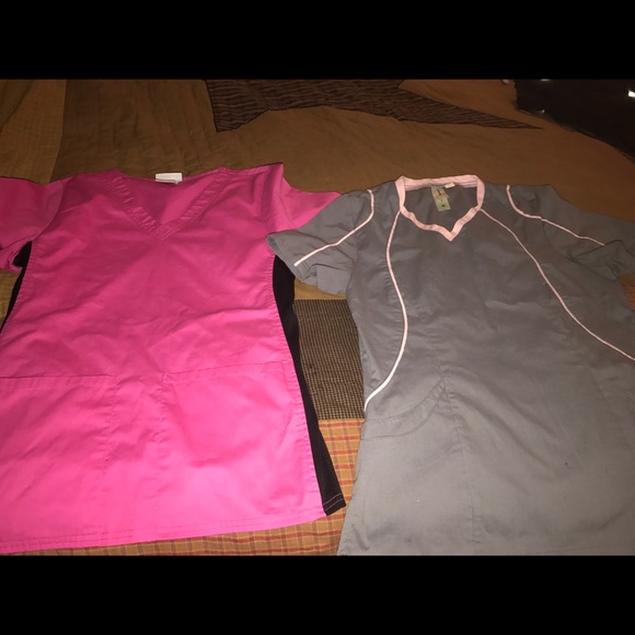 Scrub top Lot--SOLD--- - Picture 1 of 2