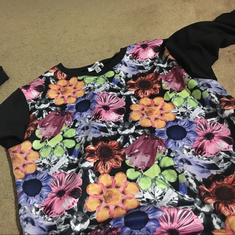 Girls shirt with flowers