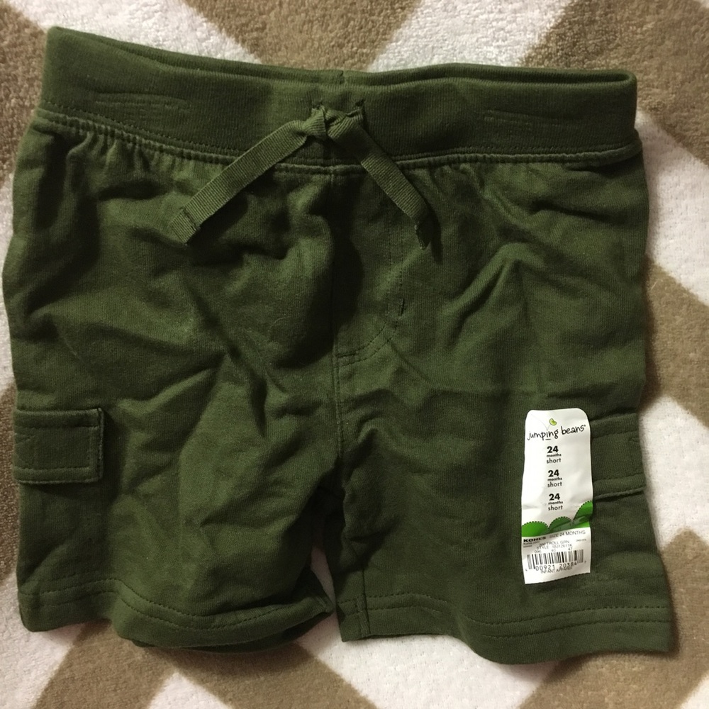✔️Jumping Beans army green drawstring shorts