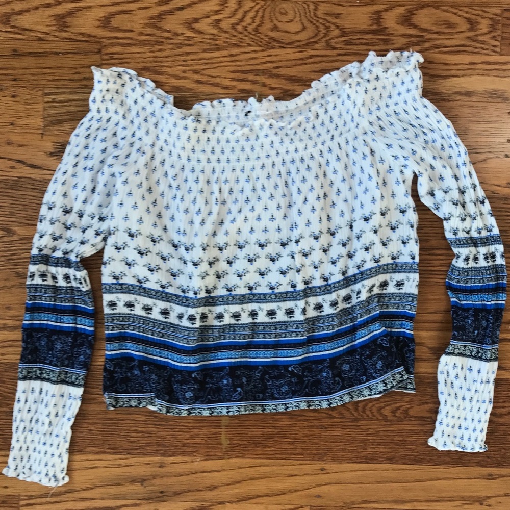 Cute off the shoulder top!