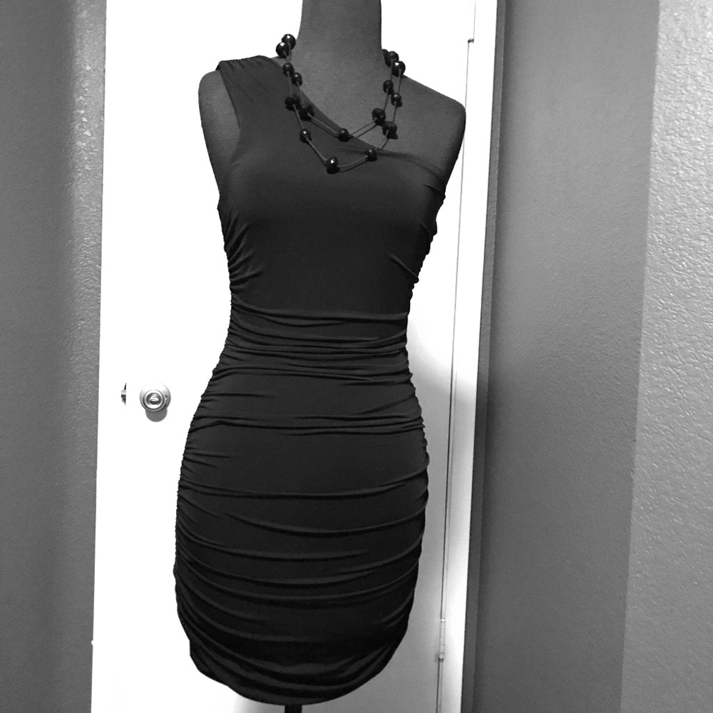 simple yet elegant off one shoulder cocktail dress