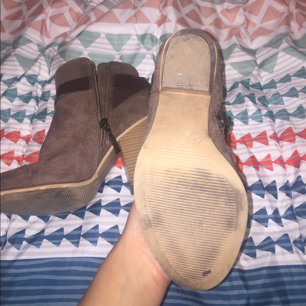 Ankle boots - Picture 2 of 7