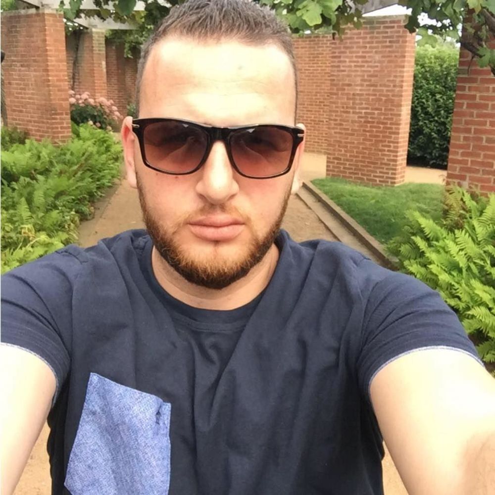 Meet your Posher, Fadi