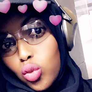 Meet your Posher, Shukri