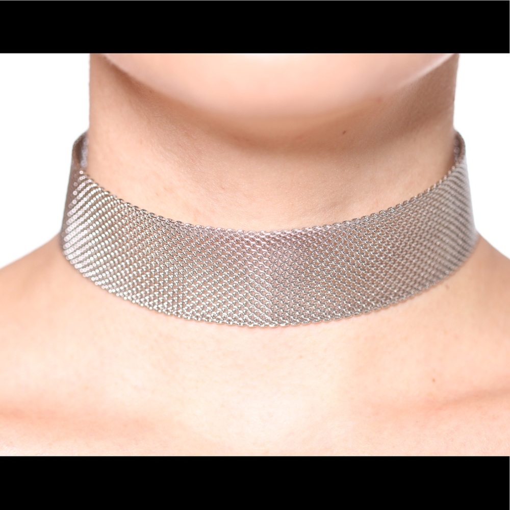 Mesh With Me Choker