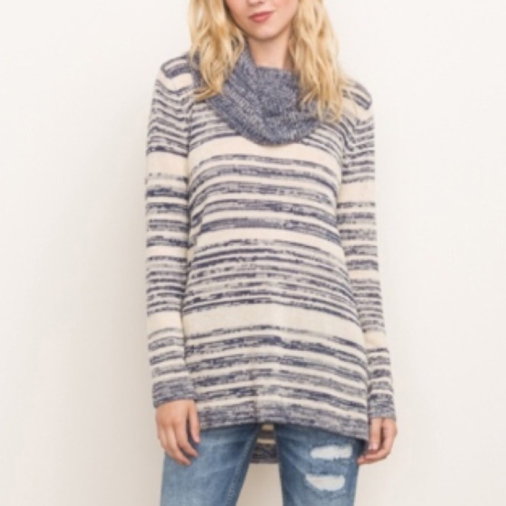 Oversized and slouchy sweater - Picture 6 of 7