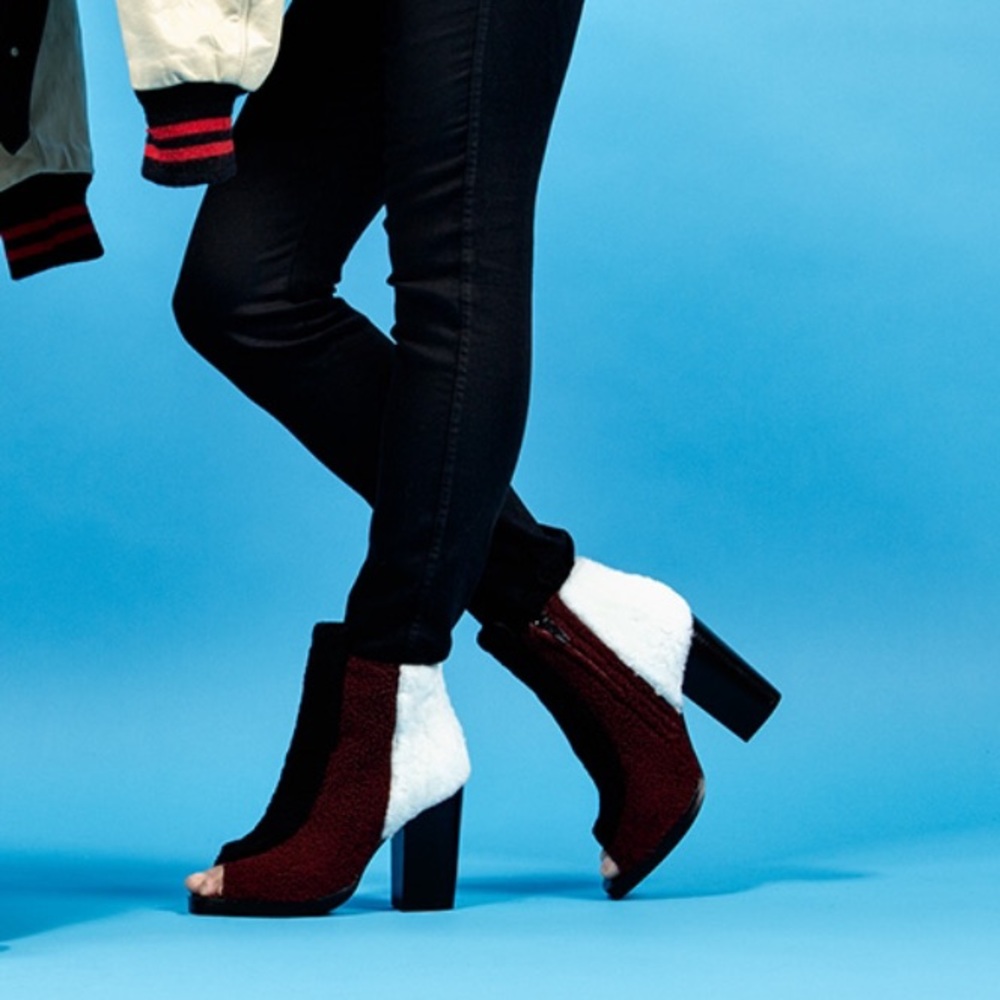 OPENING CEREMONY Shearling Elise Open Toe Boots 9