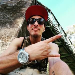 Meet your Posher, Jeff royalflesh