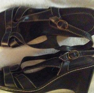 New easy spirit sandal wedge heels