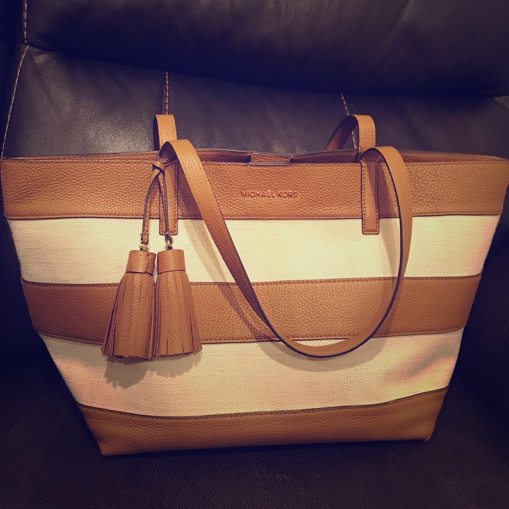 🌼MK Striped Tote🌼