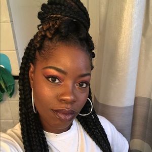 Meet your Posher, Brittney