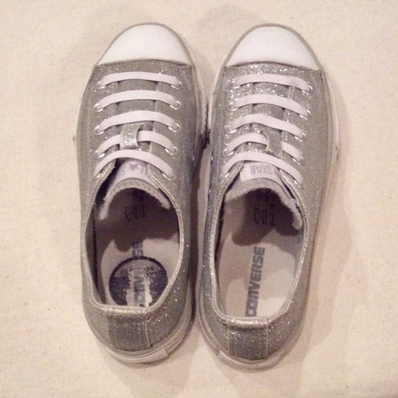 Converse SparklySilver Sneakers Jr 1.5 - Picture 3 of 8