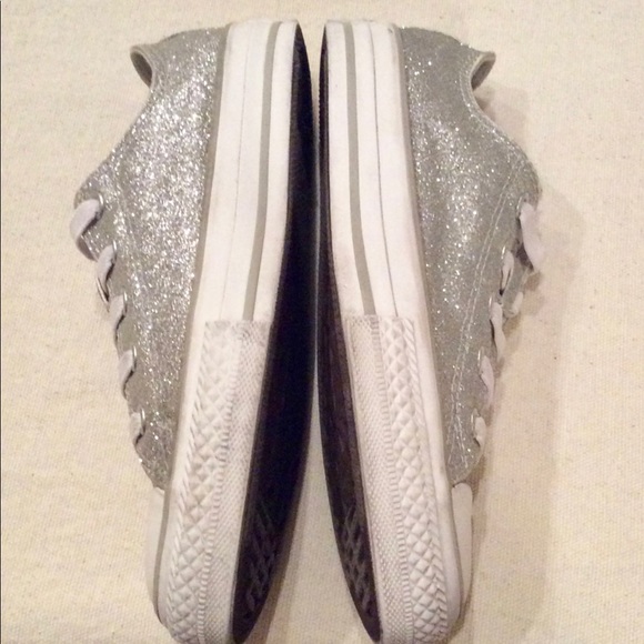 Converse SparklySilver Sneakers Jr 1.5 - Picture 4 of 8