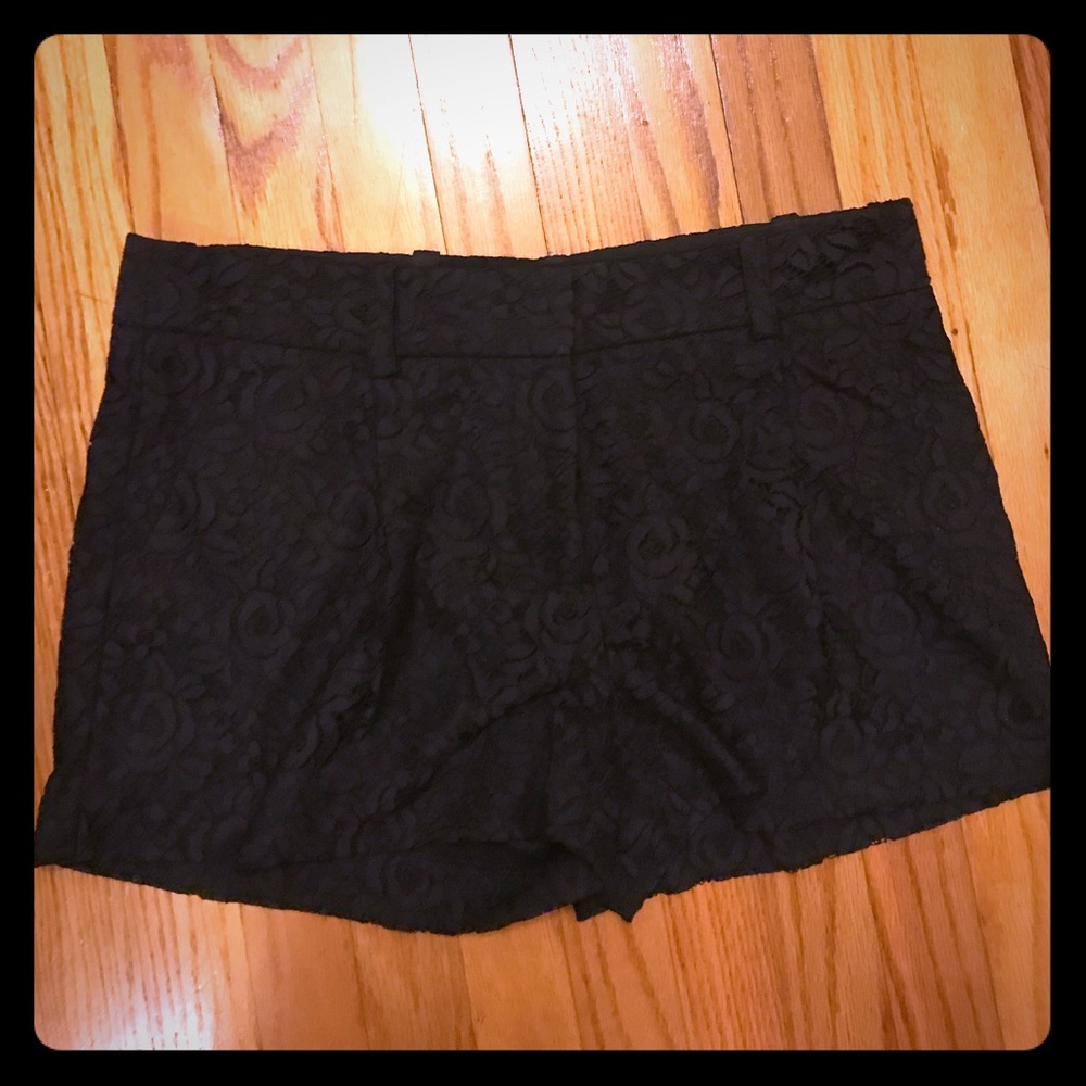 Diane von Furstenberg Lace Shorts Size 6