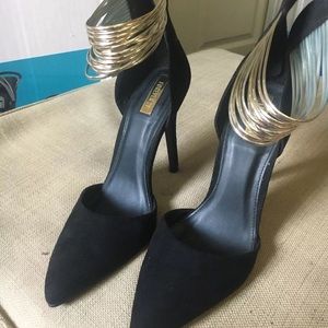 Black& Gold heels