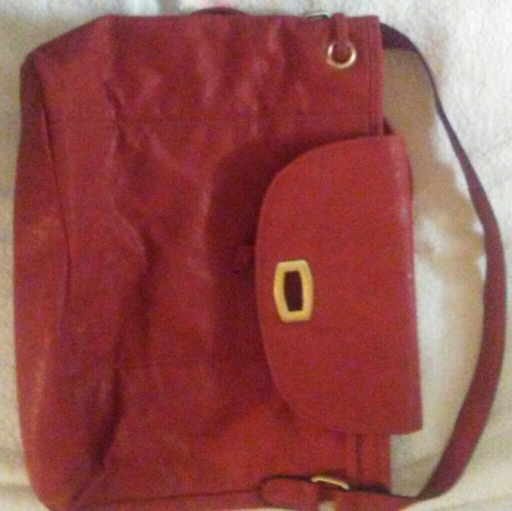 Bueno leather handbag new condition
