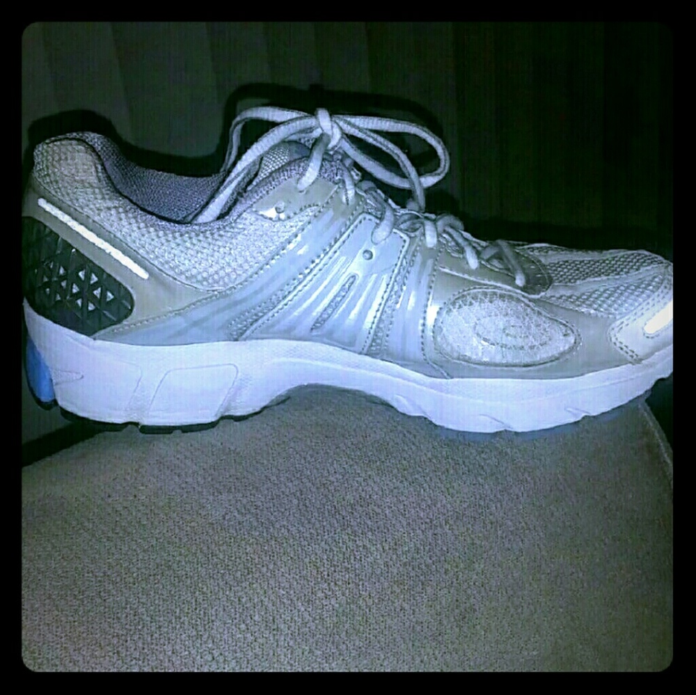 Women's Nike baby blue and white running shoes