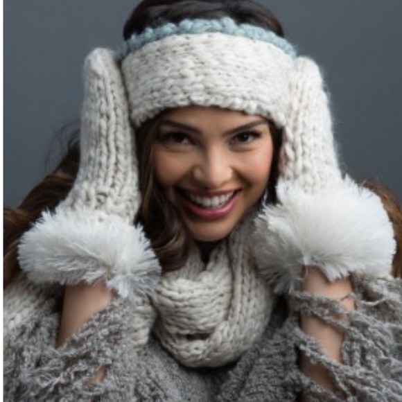 SNOWBALL HEADBAND W/CONTRAST PEPPLE - Picture 2 of 8