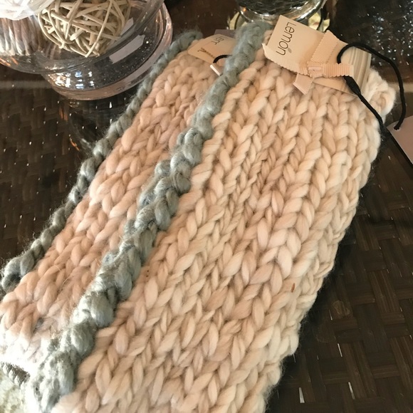 SNOWBALL HEADBAND W/CONTRAST PEPPLE - Picture 3 of 8