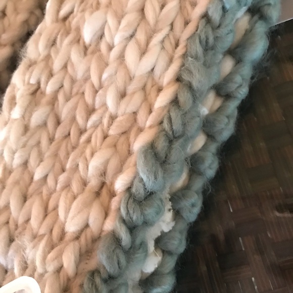 SNOWBALL HEADBAND W/CONTRAST PEPPLE - Picture 5 of 8