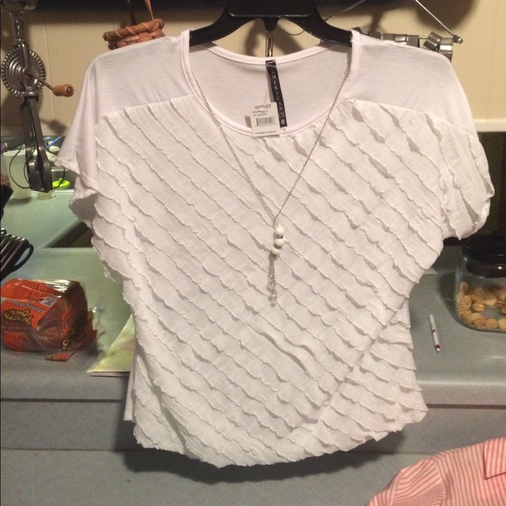 Ladies white top with built in necklace