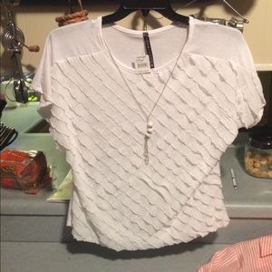 Ladies white top with built in necklace