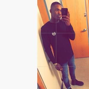 Meet your Posher, Devonte