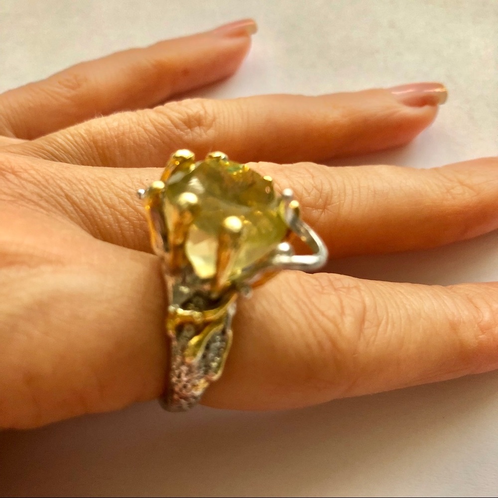 20+ carat Citrine 925 sterling silver ring