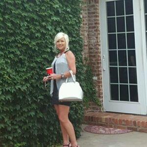 Meet your Posher, Robin