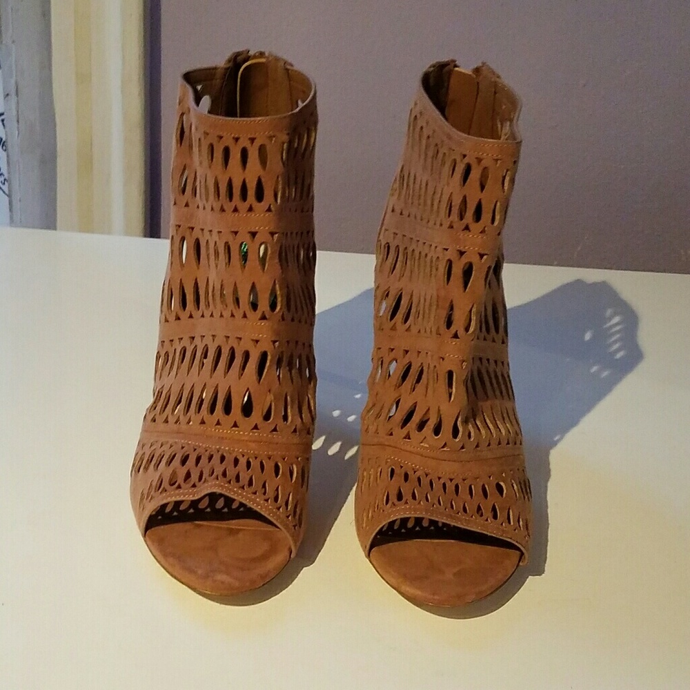 ❤Open toe booties - Picture 2 of 4