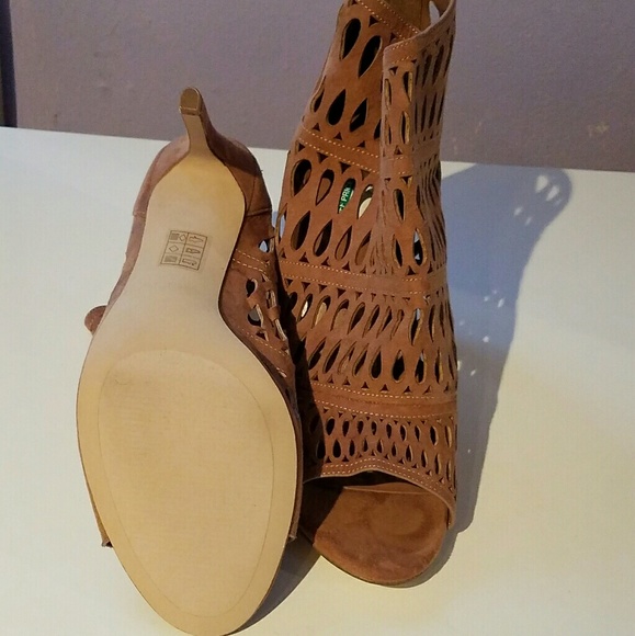 ❤Open toe booties - Picture 4 of 4