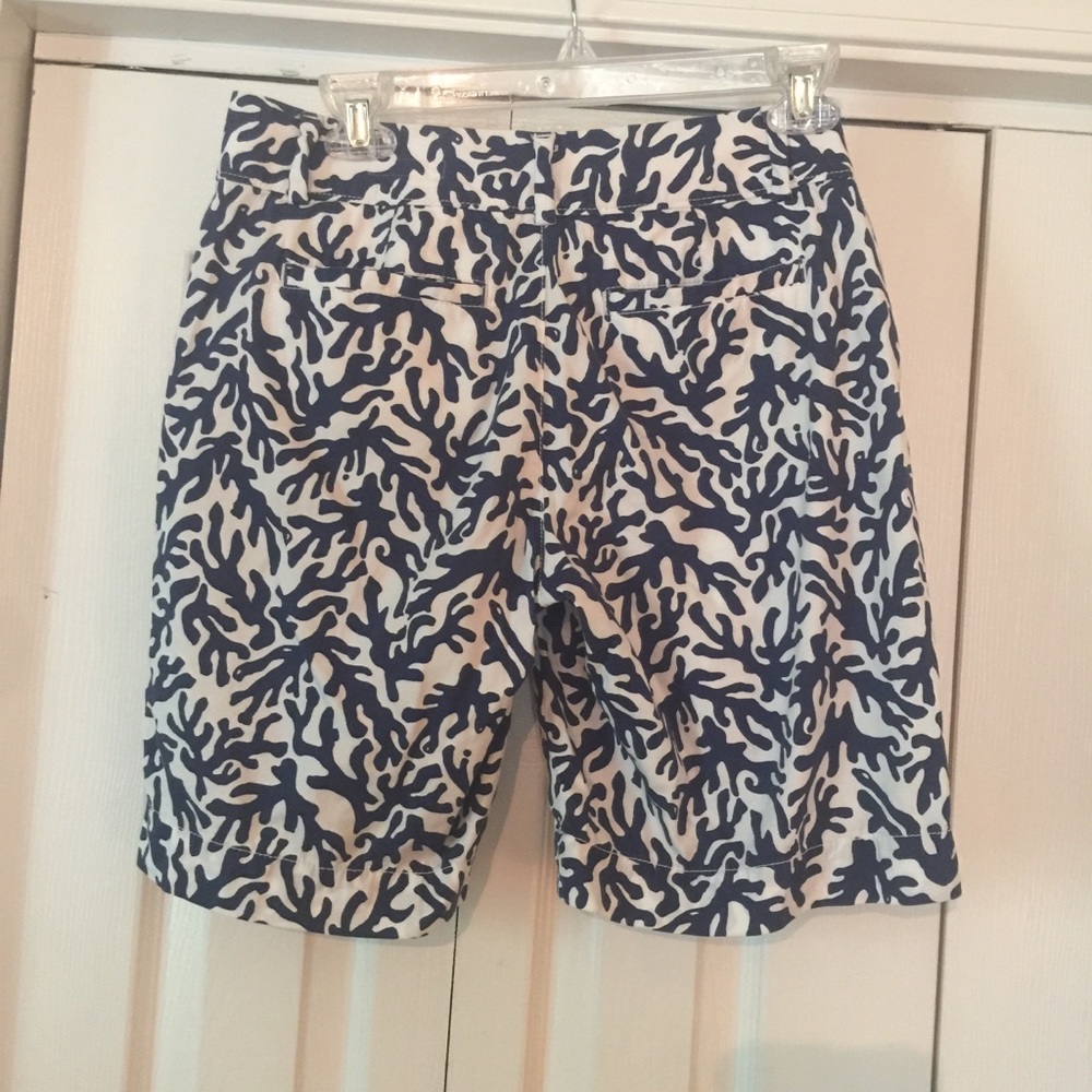 Lilly Pulitzer Chipper Shorts - Picture 5 of 6