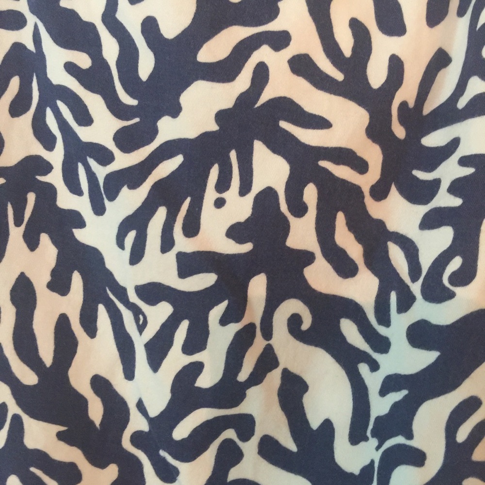 Lilly Pulitzer Chipper Shorts - Picture 6 of 6